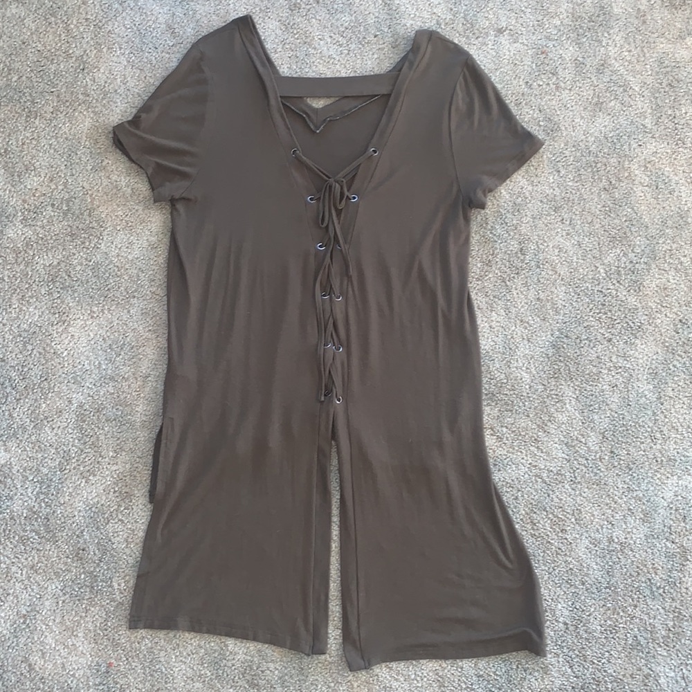 Buckle top by Doe & Rae - Picture 2 of 6